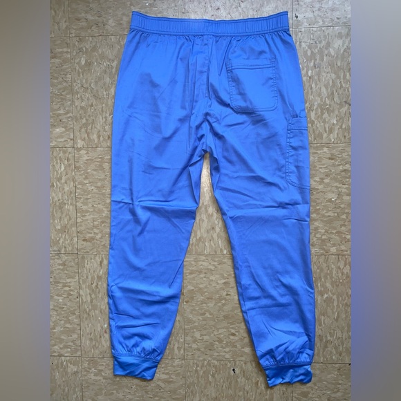 Like new - Picture 2 of 4